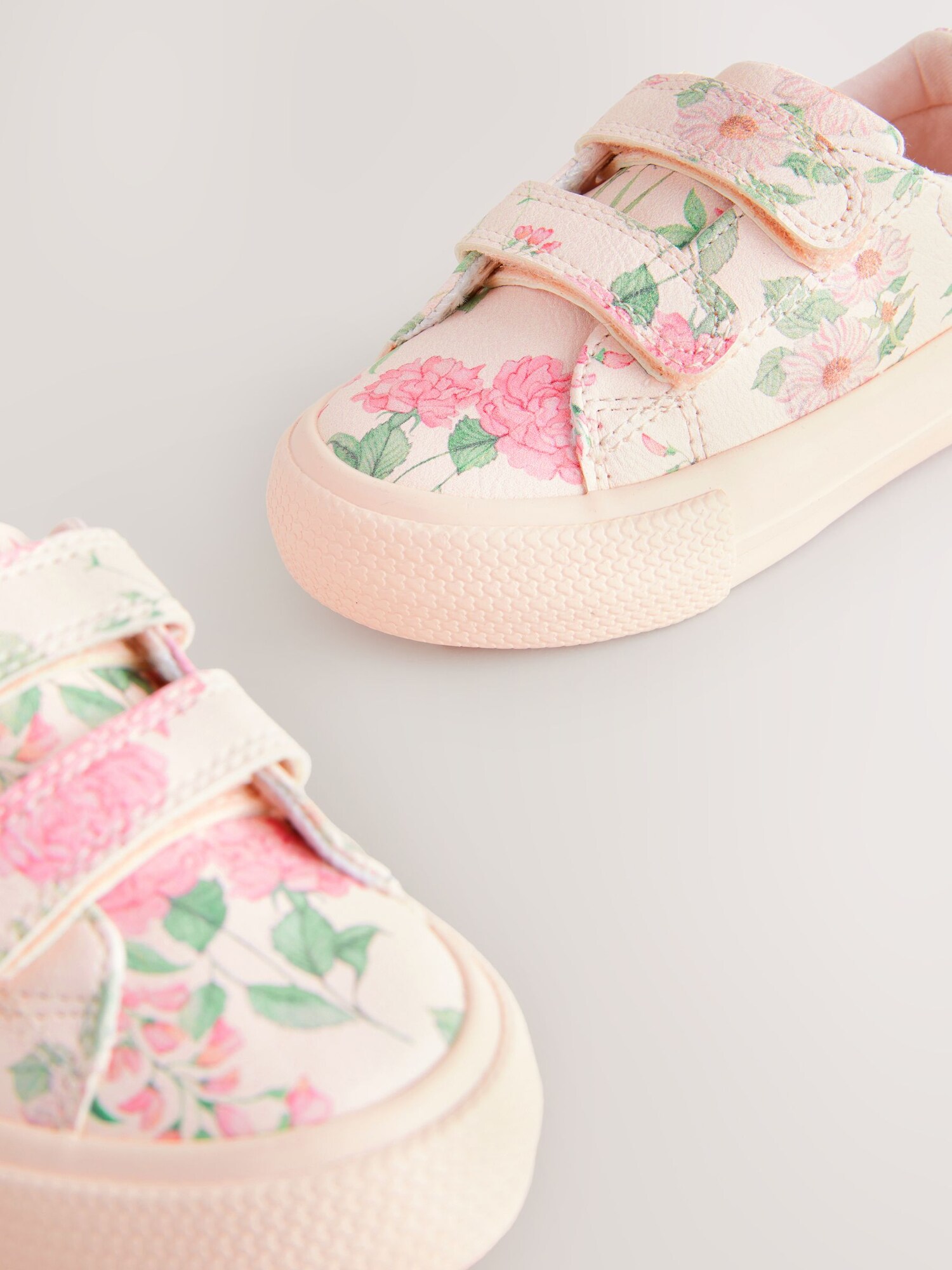 Thumbnail - Sneaker