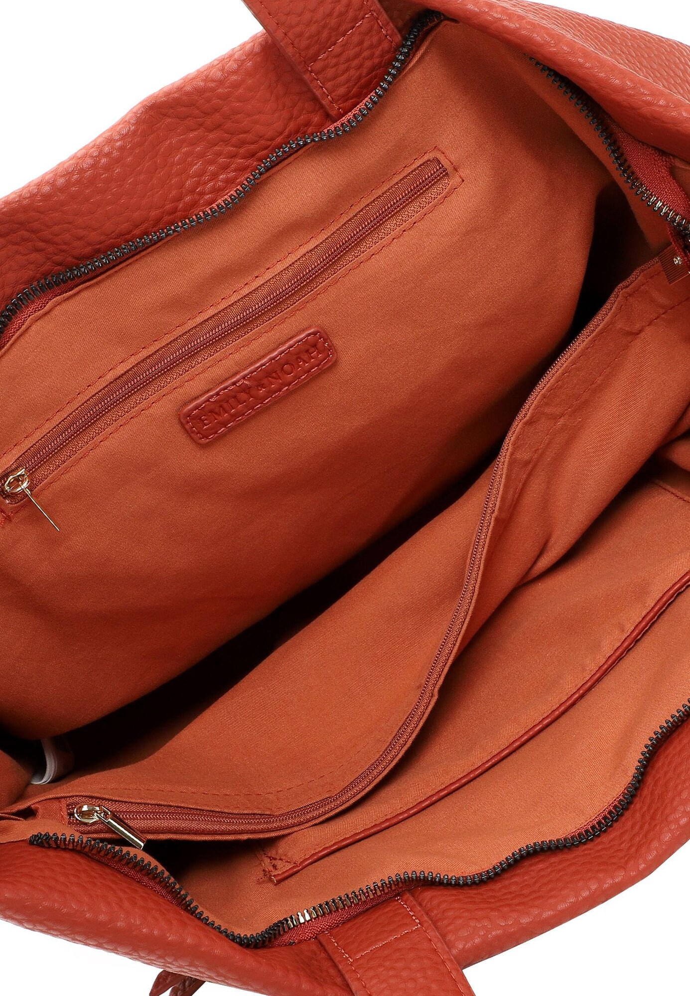 Thumbnail - Emily & Noah Shopper E&N Heidi