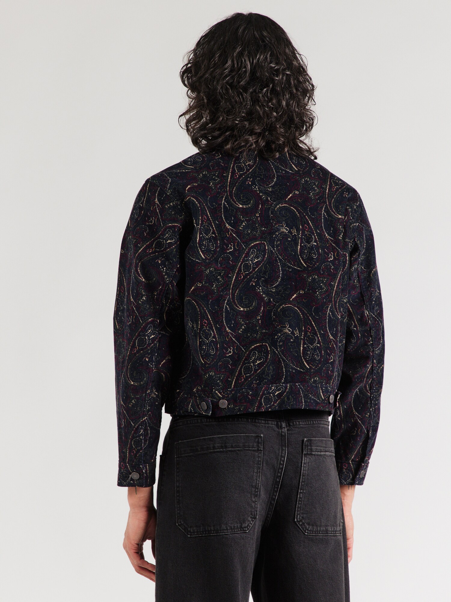 LEVI'S ® Chaqueta de entretiempo 'Embarcadero Station'  crema / azul oscuro / oliva / rojo rubí – imagen 4