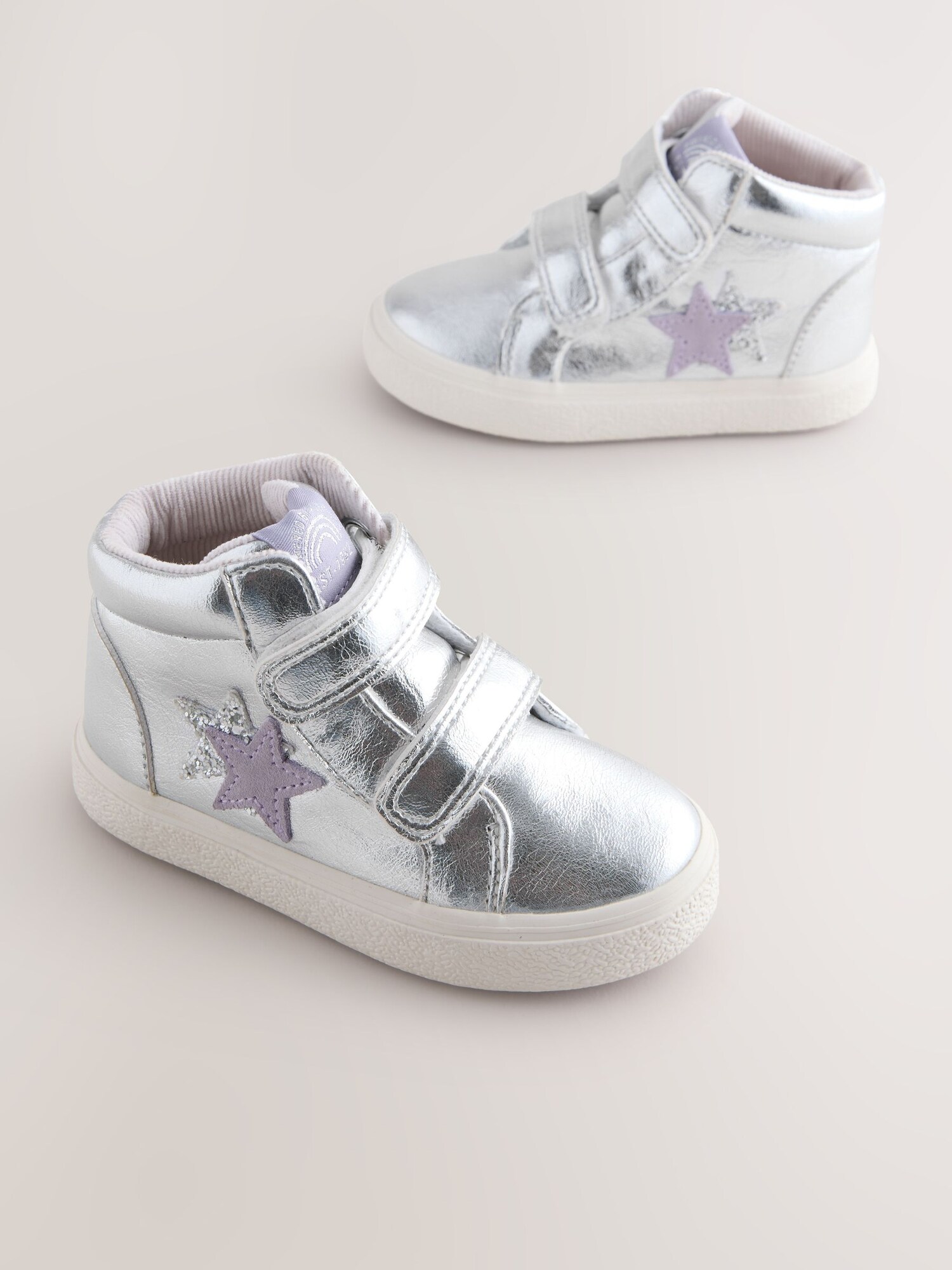 Thumbnail - Next Sneaker