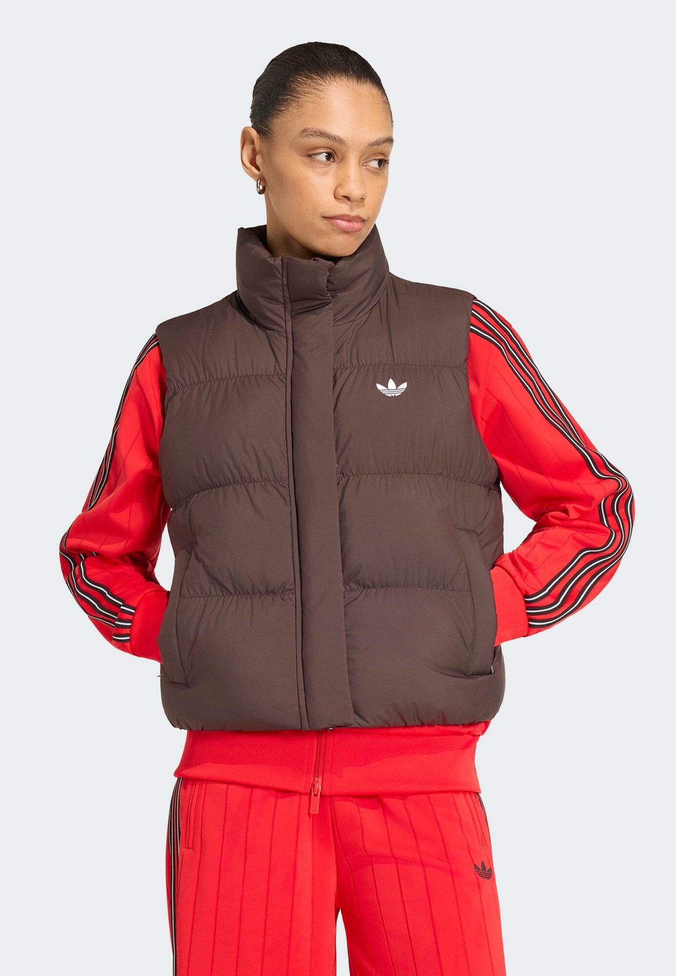 ADIDAS ORIGINALS Chaleco 'REGULAR PADDED' marrón oscuro – imagen 2
