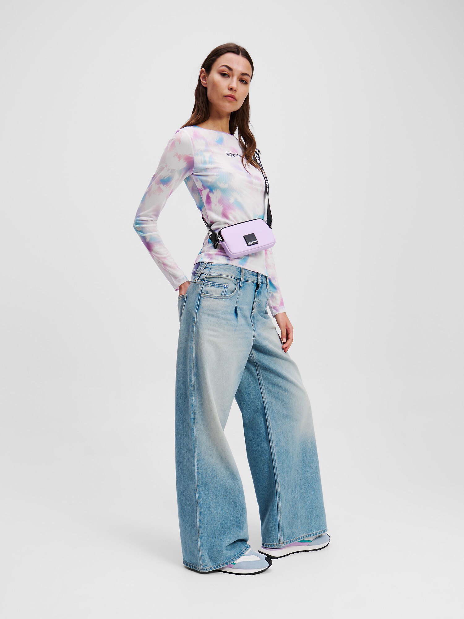 KARL LAGERFELD JEANS Tričko nebesky modrá / fialová / orgovánová / biela (obrázok 5)
