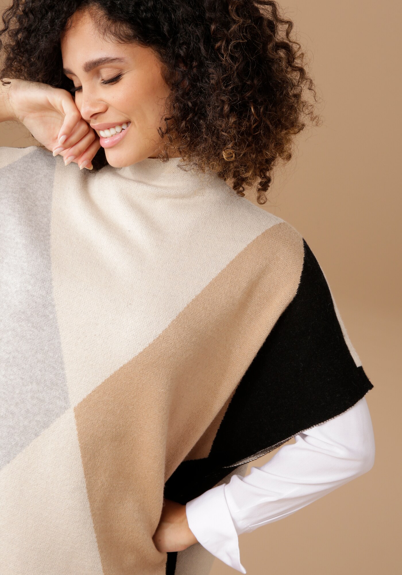 Thumbnail - Aniston SELECTED Strickponcho