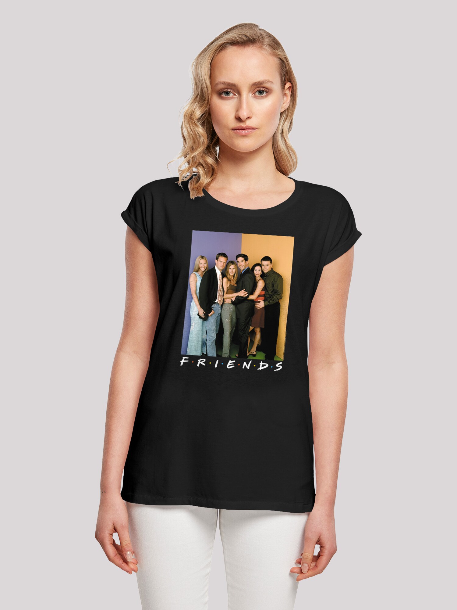 Thumbnail - F4NT4STIC T-Shirt Friends Group Photo