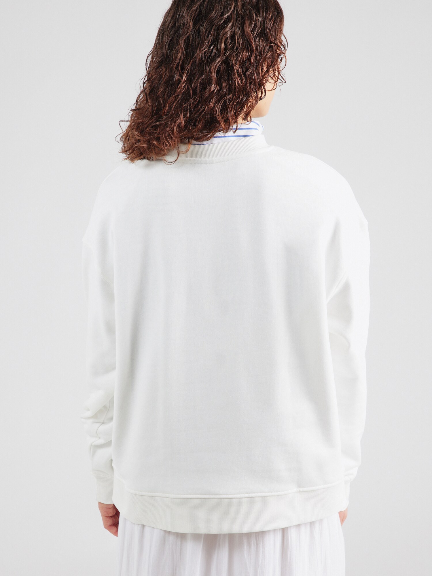 Thumbnail - Gina Tricot Sweatshirt