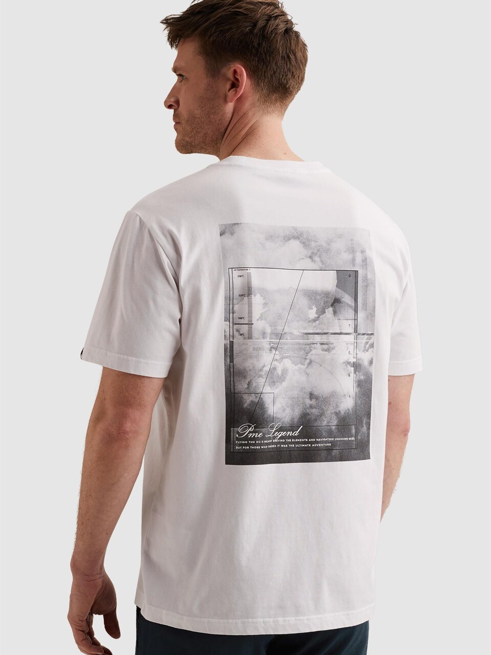 T-shirt 'T-shirt with large back artwork'
