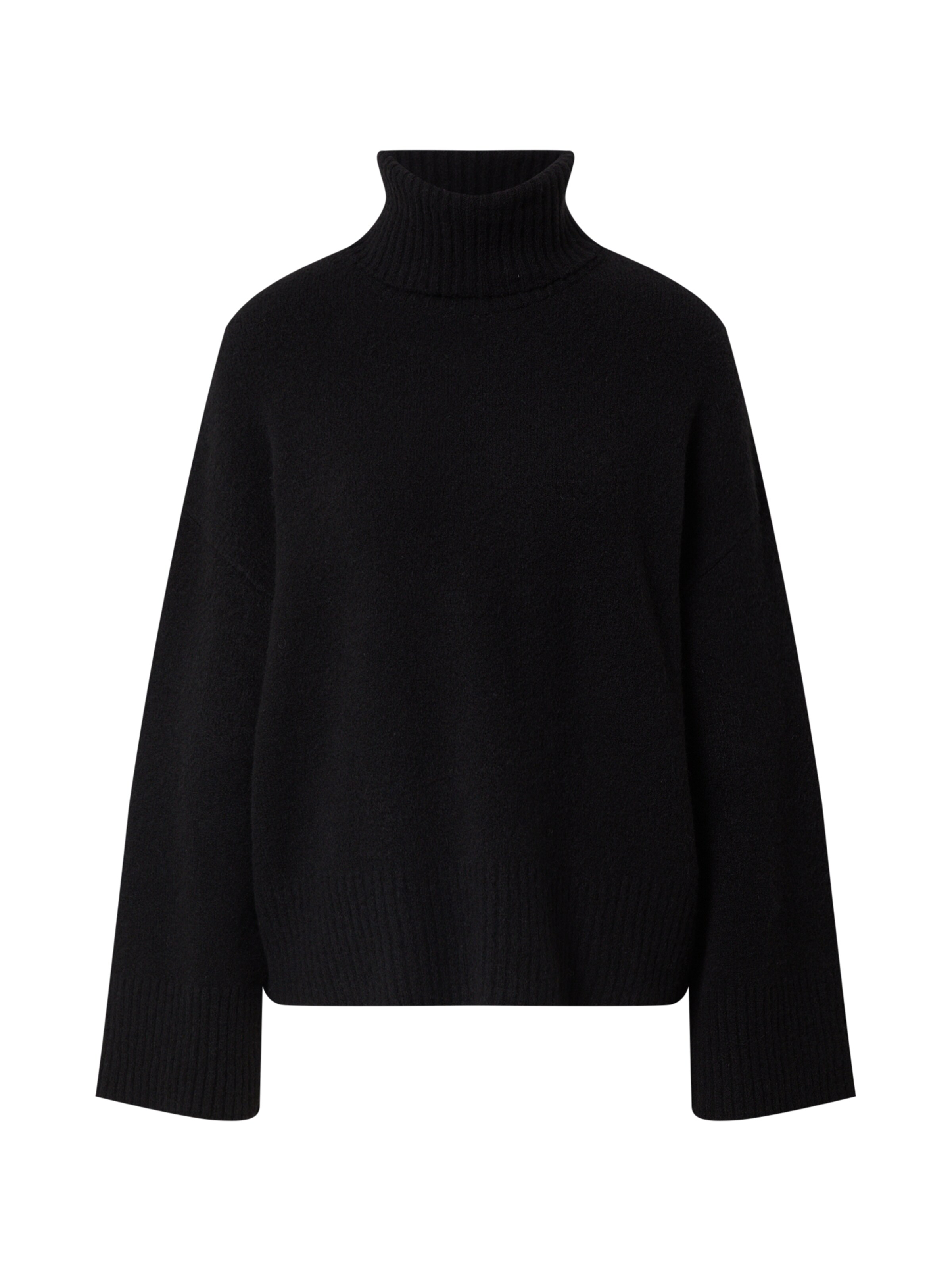 Black knitted sweater