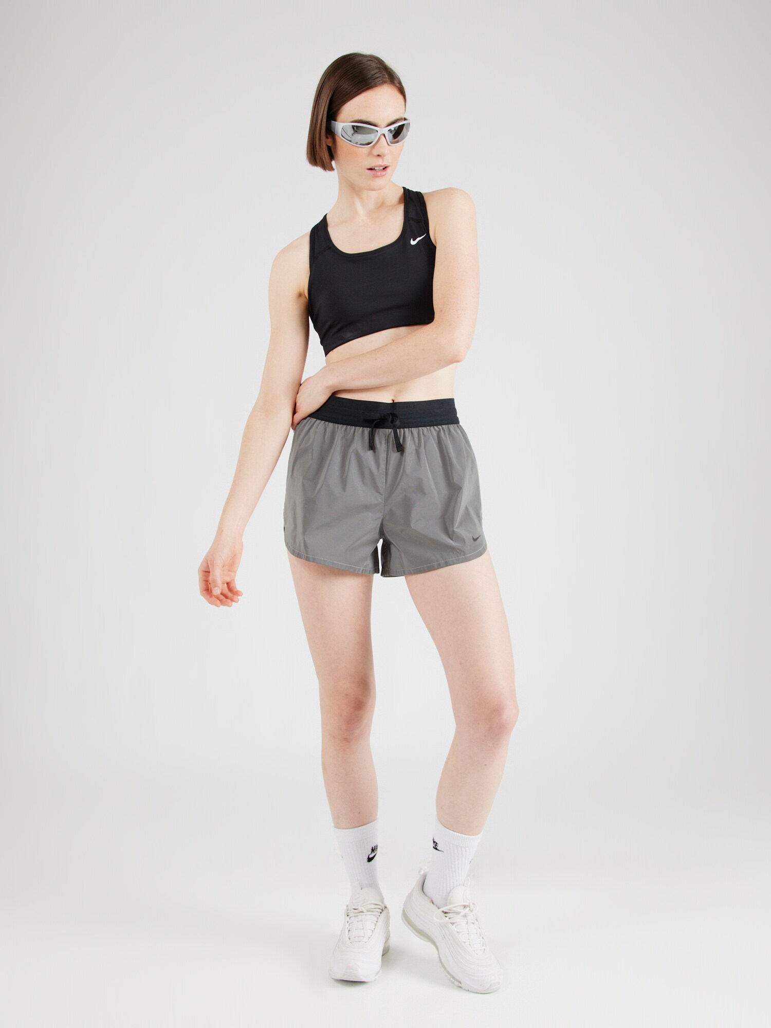 Thumbnail - Sportshorts 'Division'