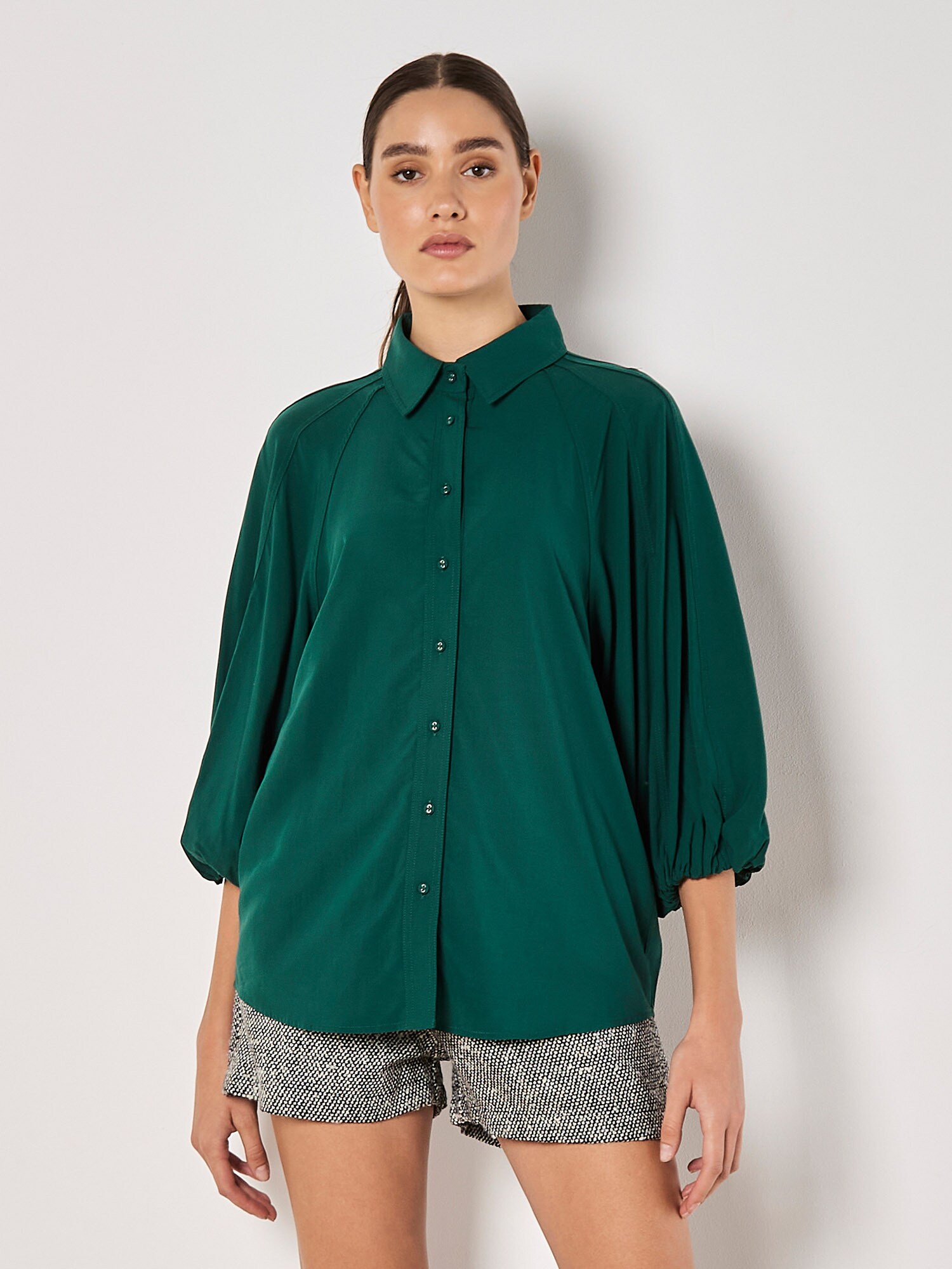 Thumbnail - Seam Detail Puff Sleeve Shirt ' '