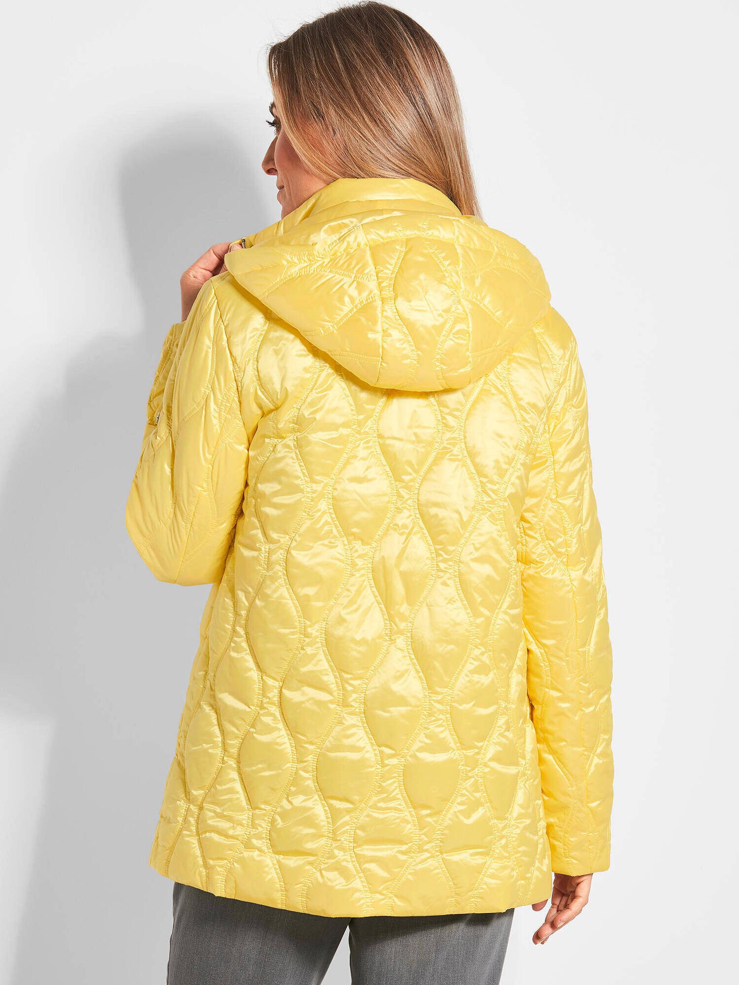 Thumbnail - Goldner Jacke