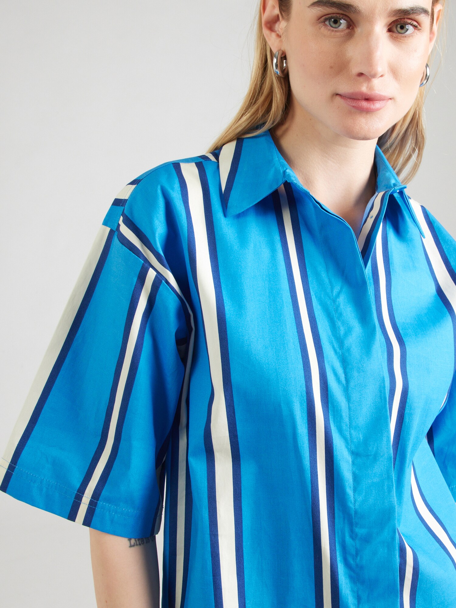 TOPSHOP Blúzka slonová kosť / azúrová / tmavomodrá (obrázok 5)