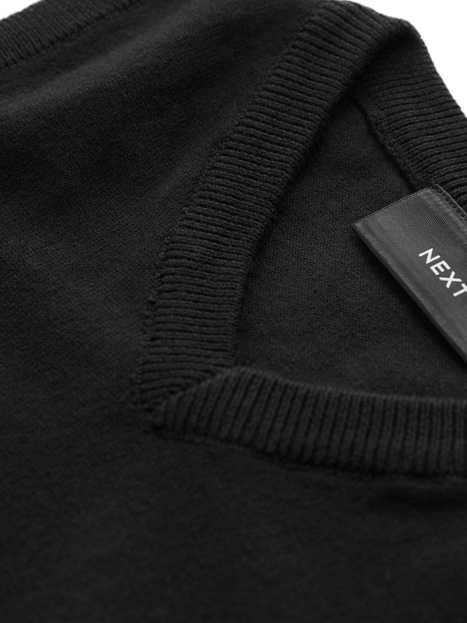 Thumbnail - Next Shirt