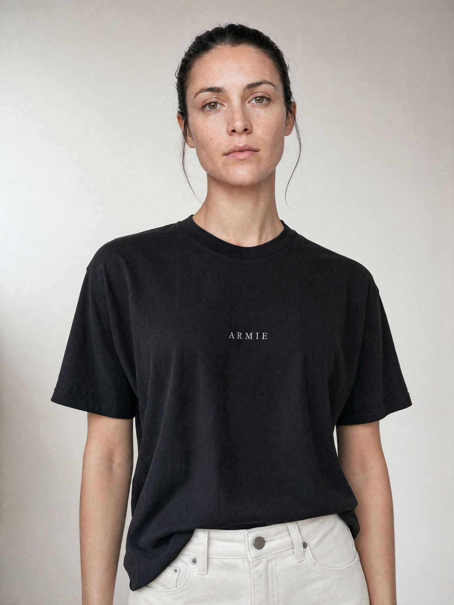 ARMIE Majica 'The Alexi Logo T-shirt - Black' crna
