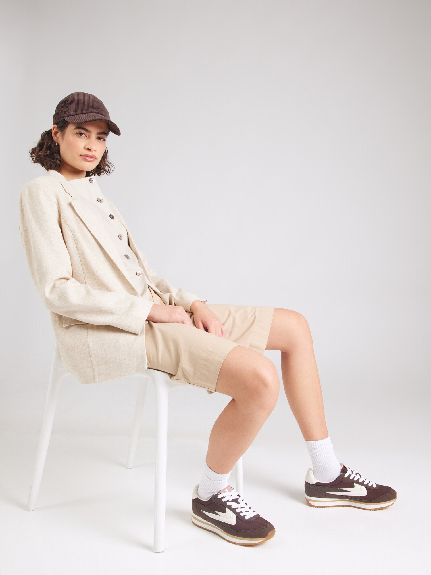 Thumbnail - Blazer