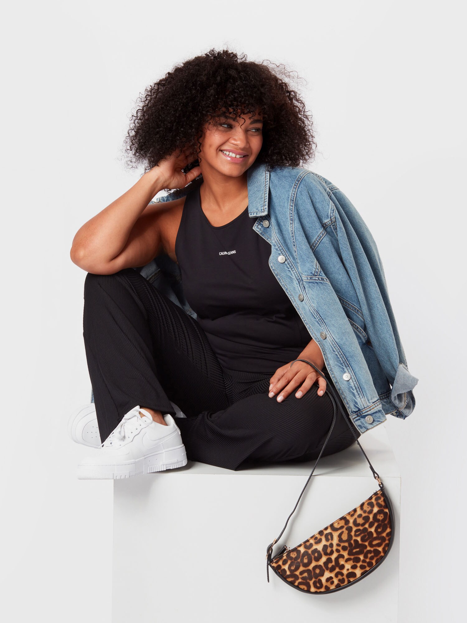 Calvin Klein Jeans Curve Top čierna / biela (obrázok 4)