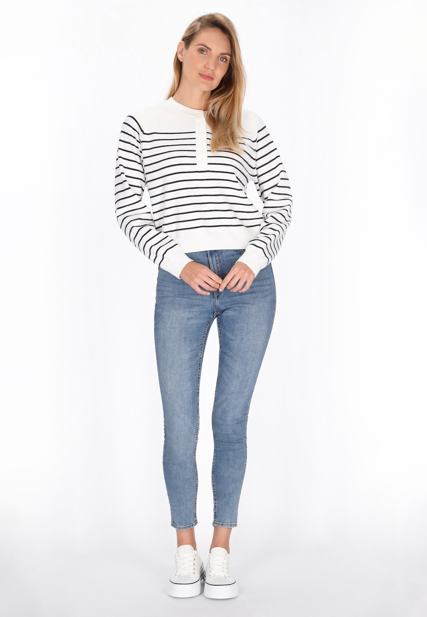 Thumbnail - usha BLUE LABEL Pullover