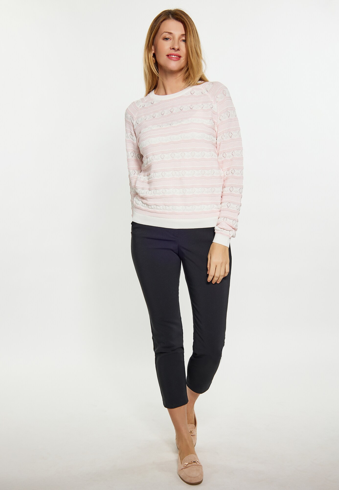 Thumbnail - Usha Pullover