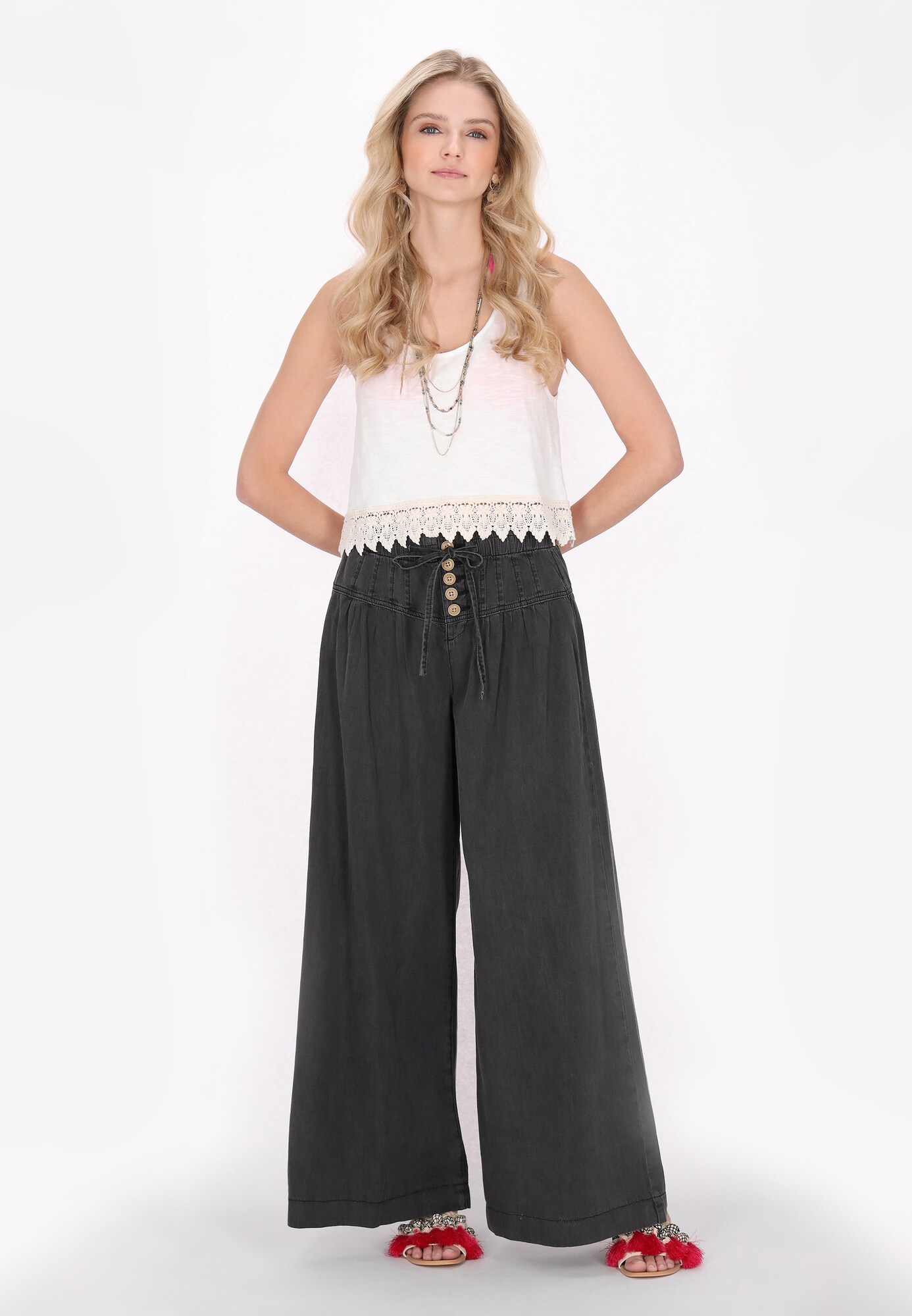 Thumbnail - IZIA Hose