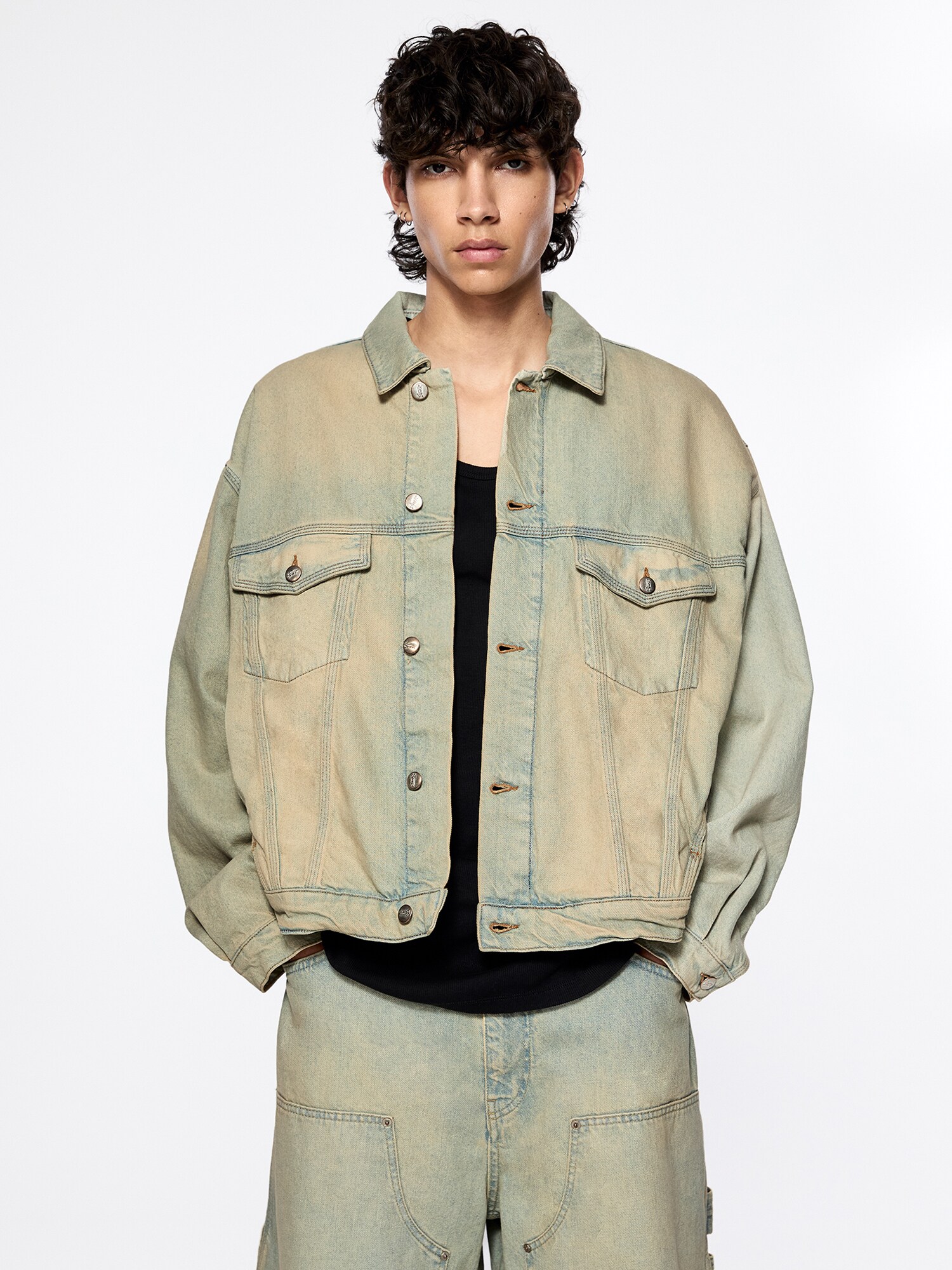 Pull&Bear Átmeneti dzseki  bézs / kék farmer termék 2. képe
