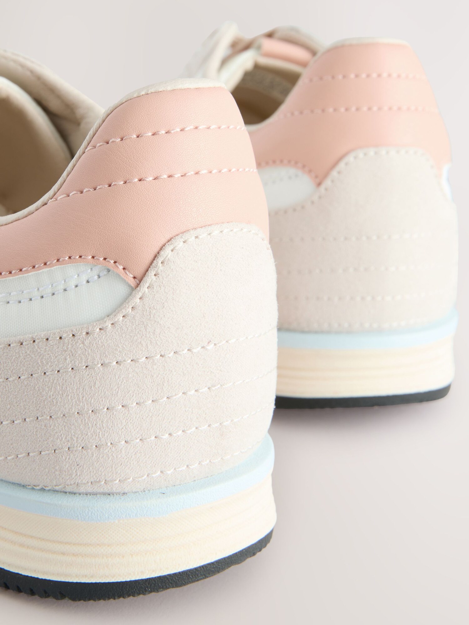 Thumbnail - Next Sneaker Forever Comfort