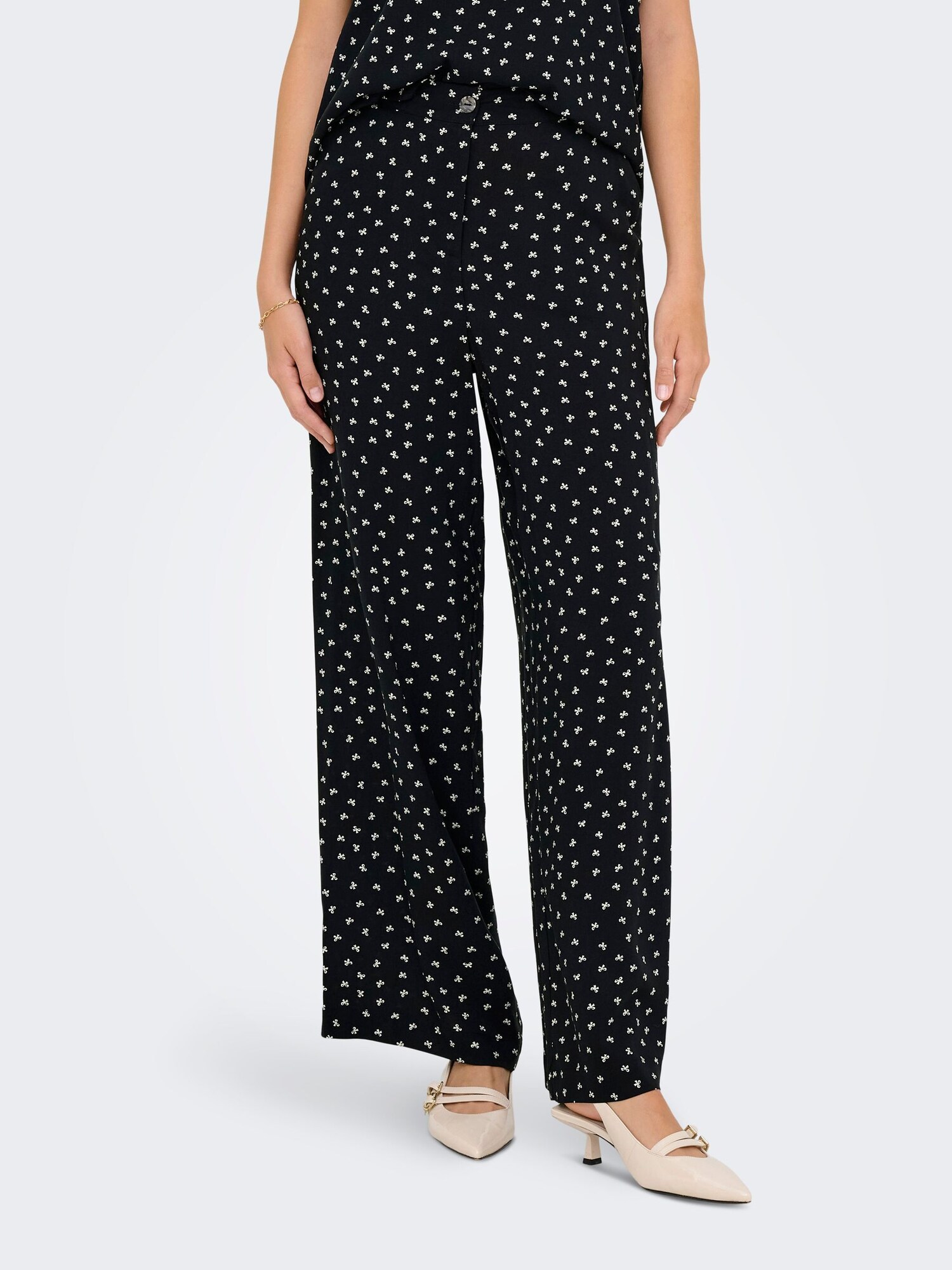 Thumbnail - ONLY Hose ONLNOVA