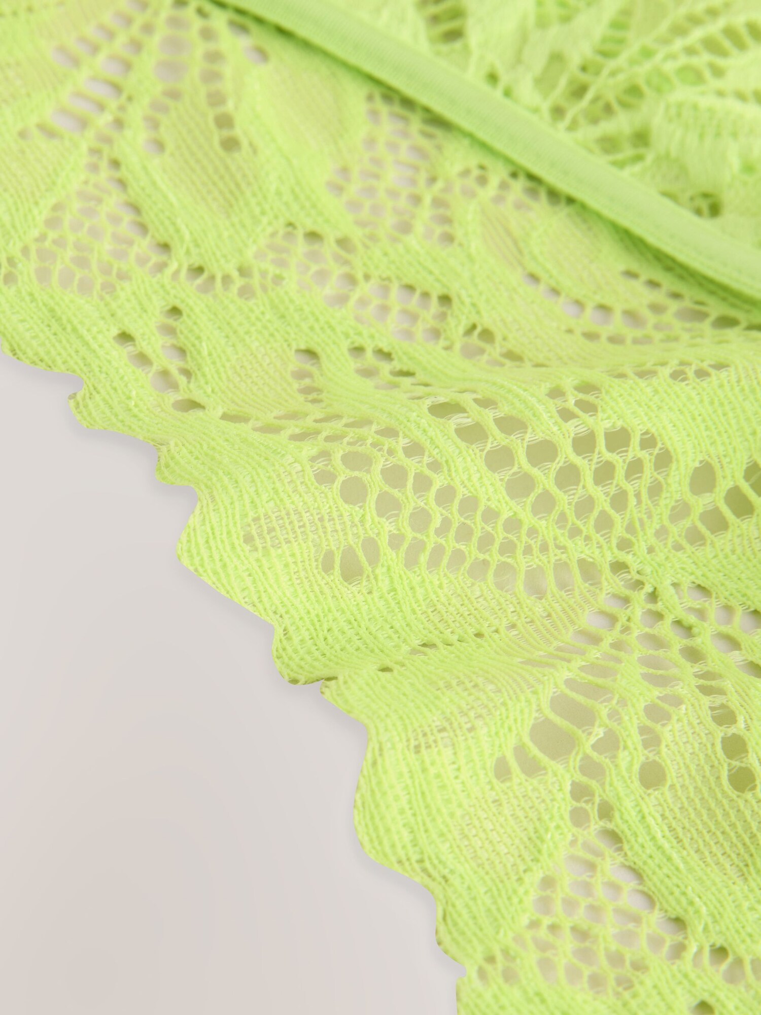 Thumbnail - Next Slip