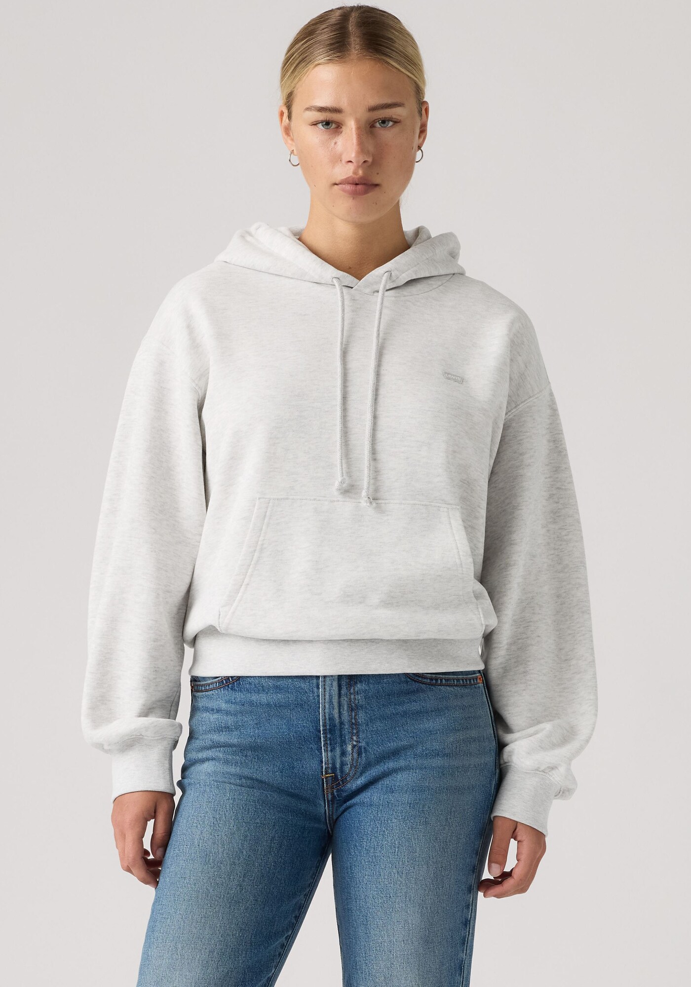 LEVI'S ® Sudadera 'Everyday' gris claro – imagen 3