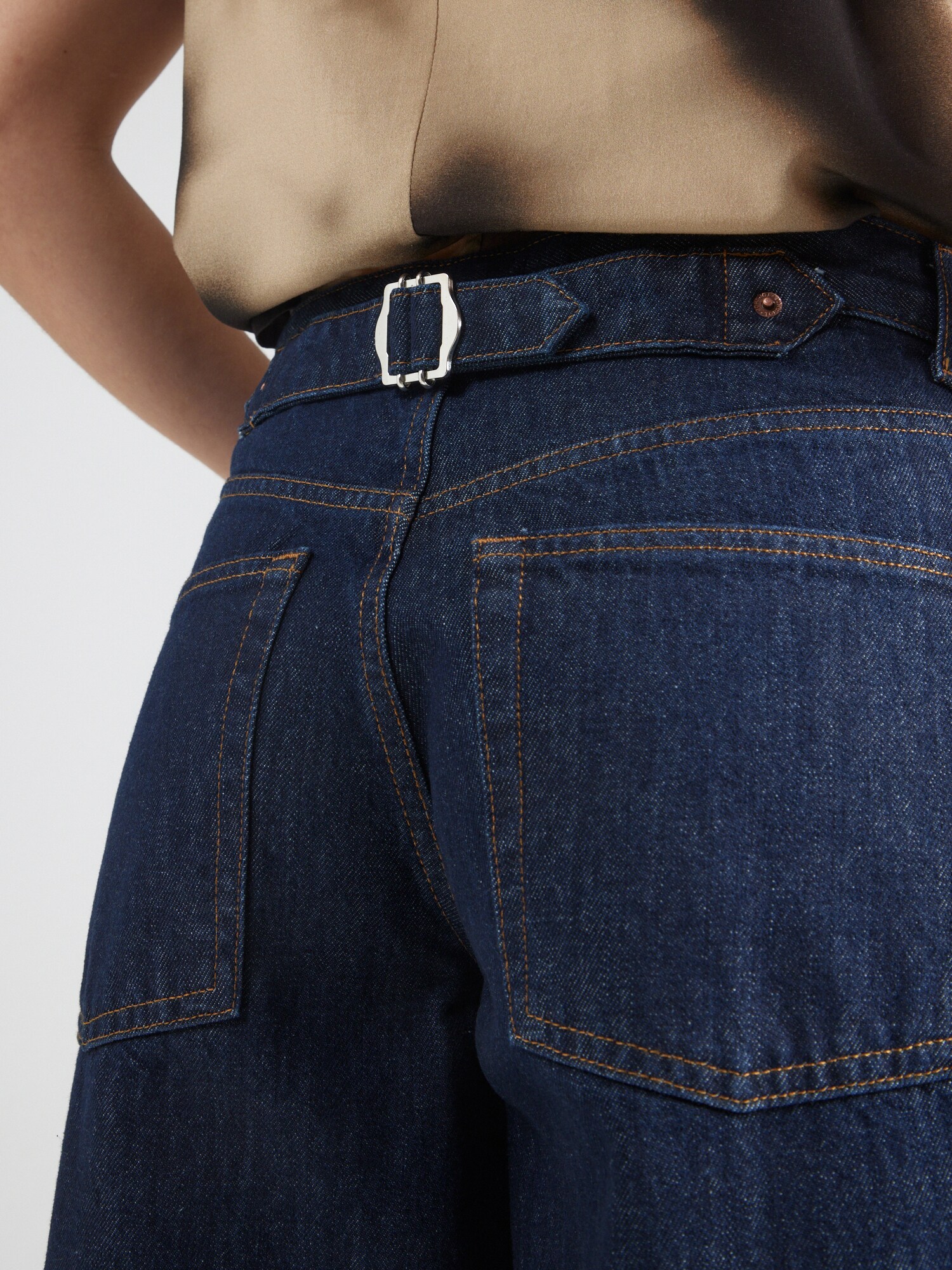 Thumbnail - Jeans