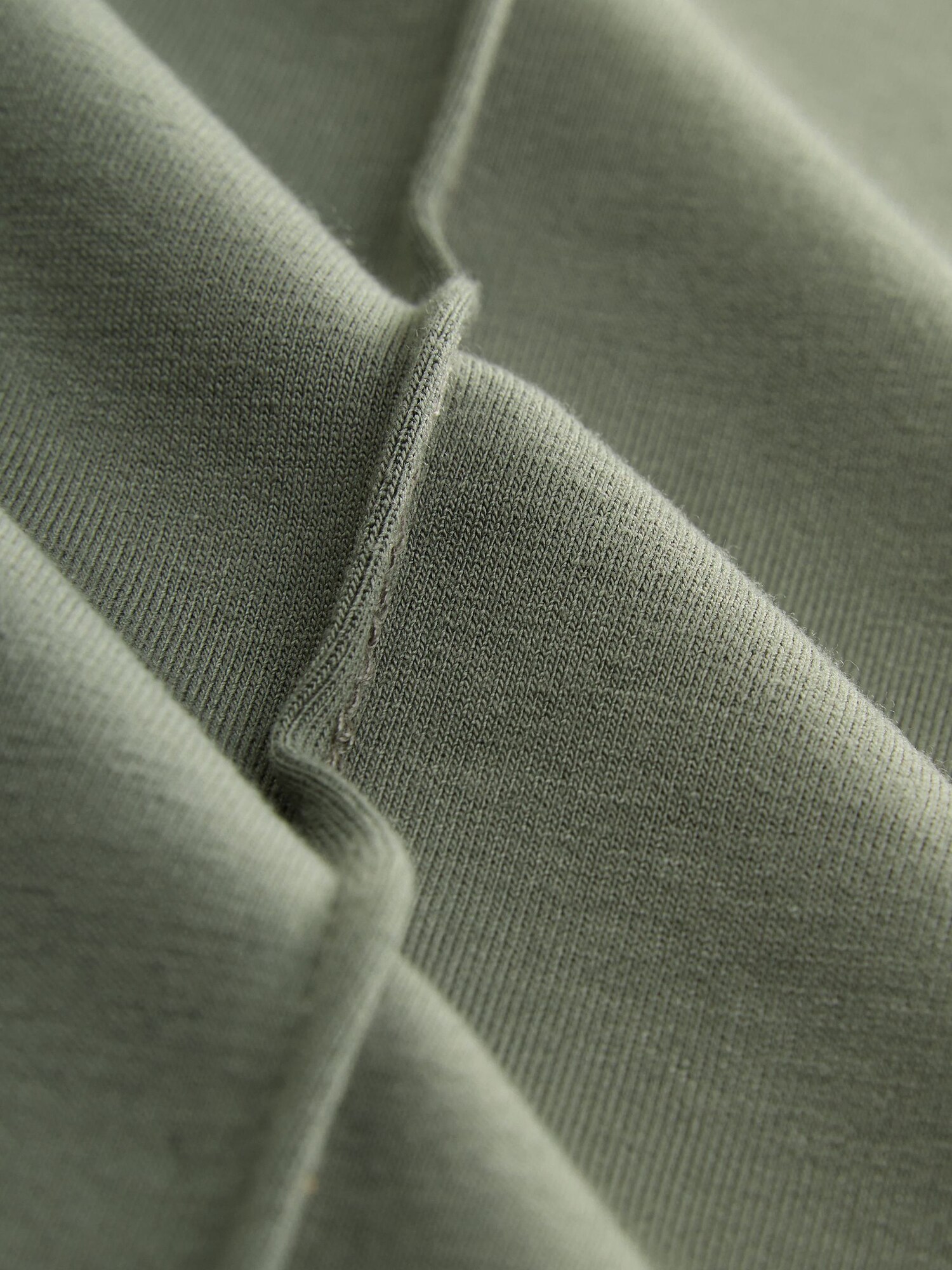 Thumbnail - Next Hose