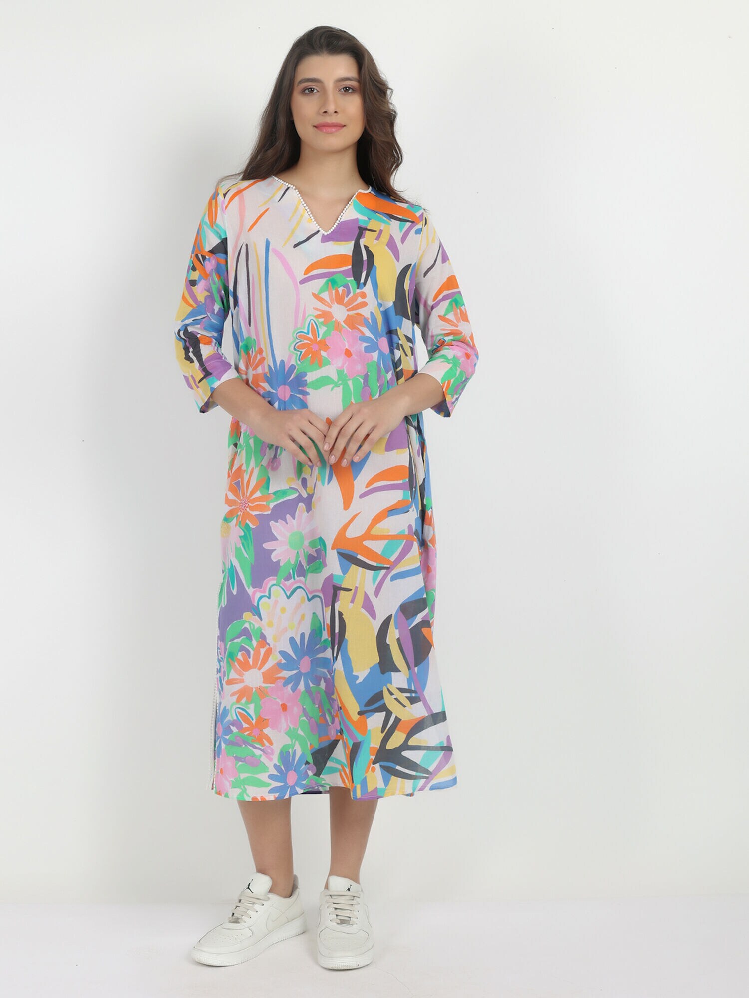 Thumbnail - VICCI Germany Maxikleid lange Seitenschlitze mit feinen Spitzendetails