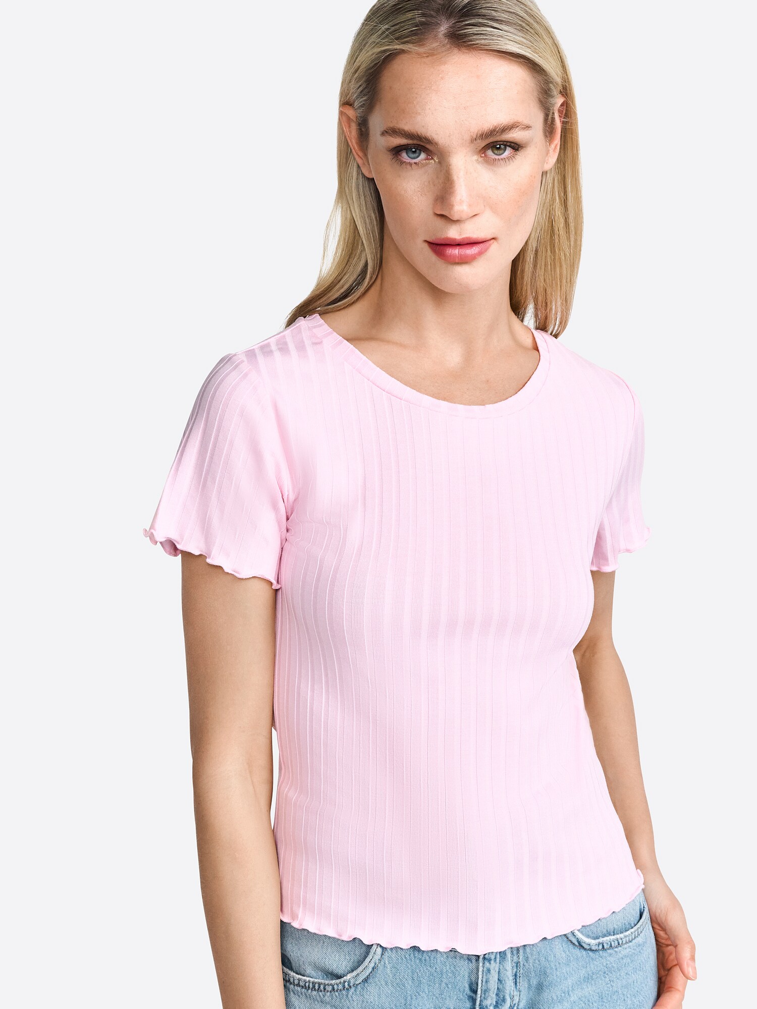 Thumbnail - T-Shirt