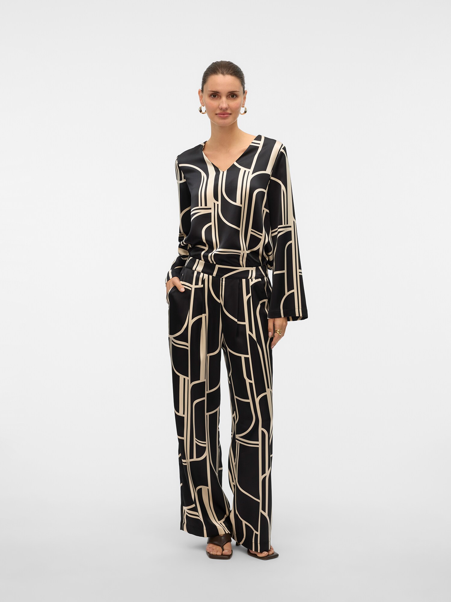 VERO MODA Blúzka 'VMHADLEY' béžová / čierna (obrázok 4)