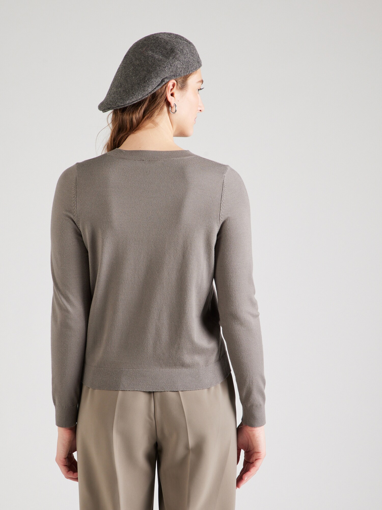 Thumbnail - Pullover