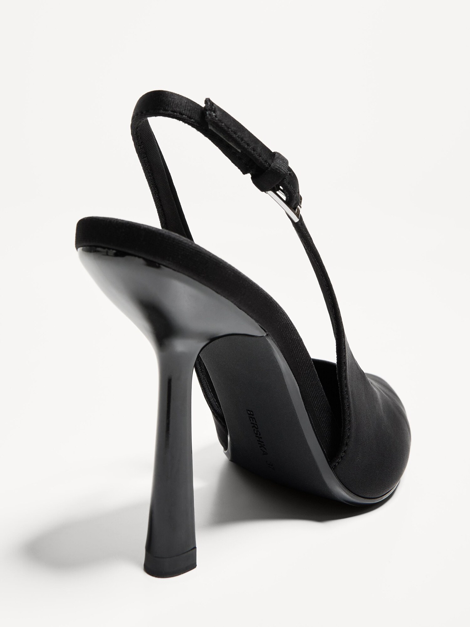 Thumbnail - Bershka Slingpumps