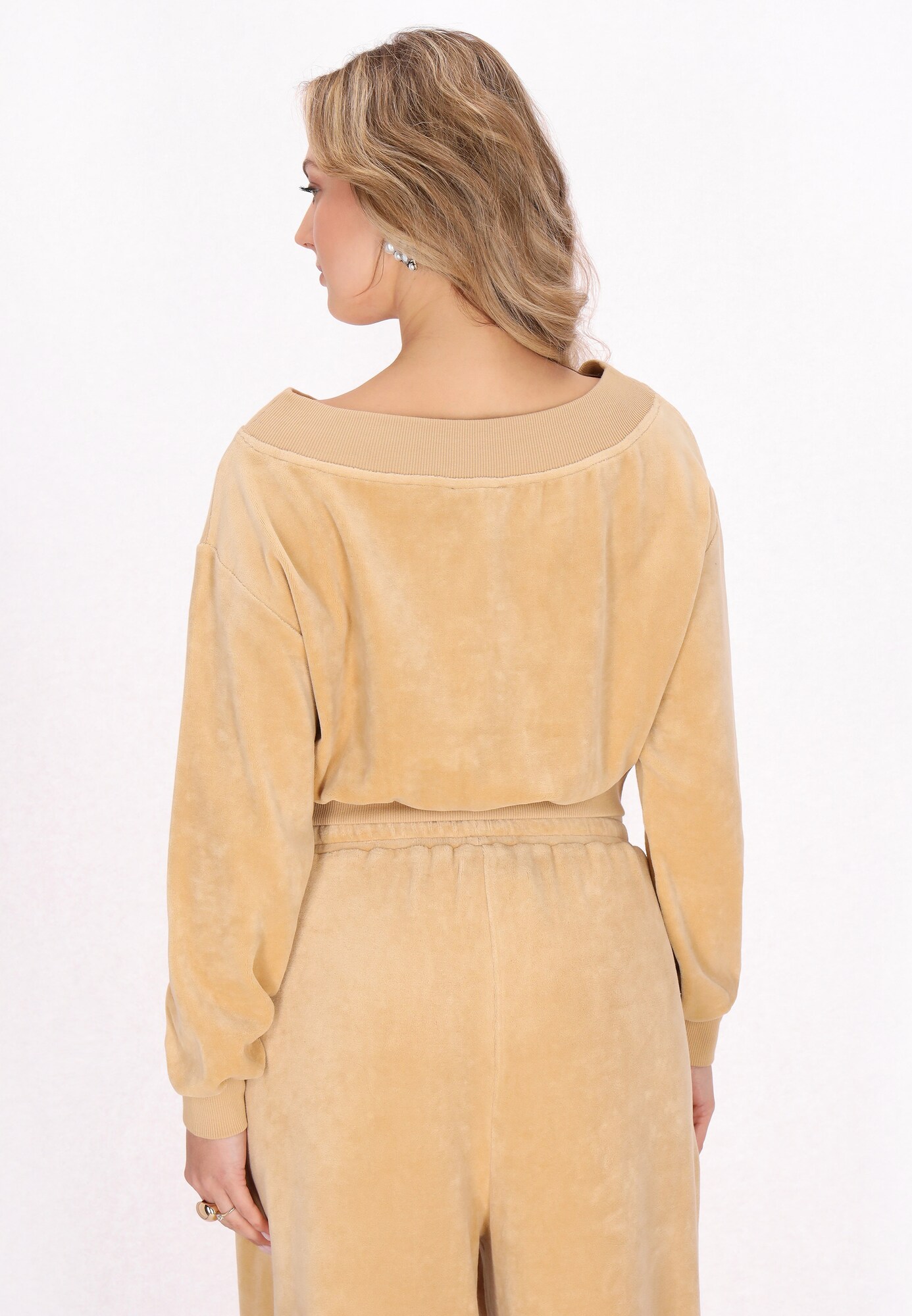 Thumbnail - faina Sweatshirt Fashion Look