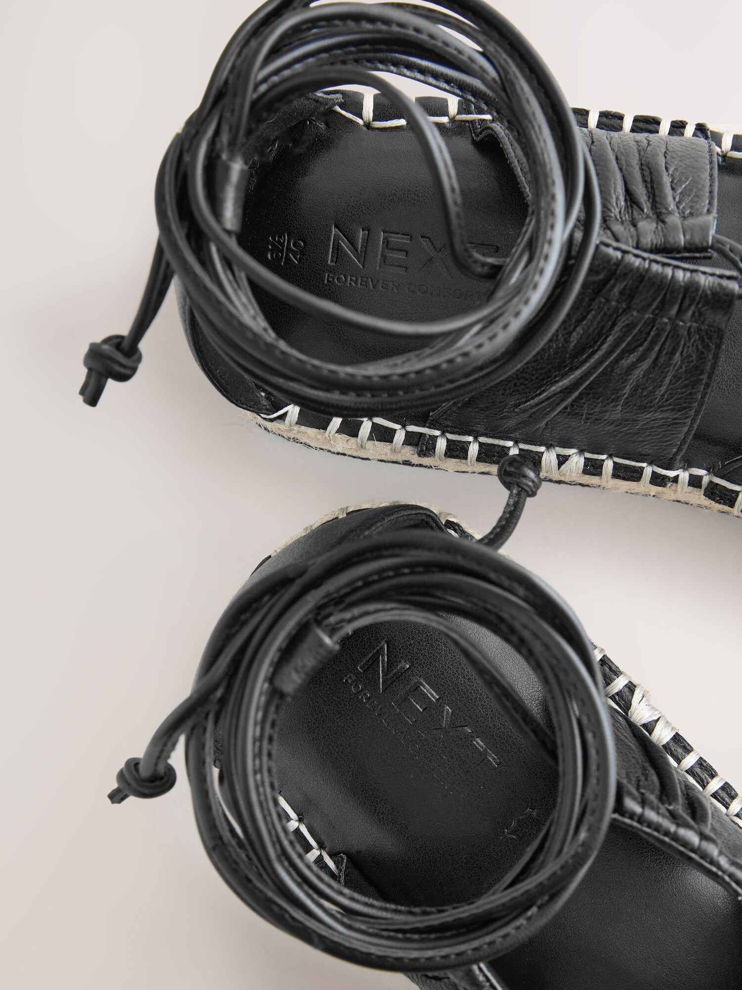 Thumbnail - Next Sandale