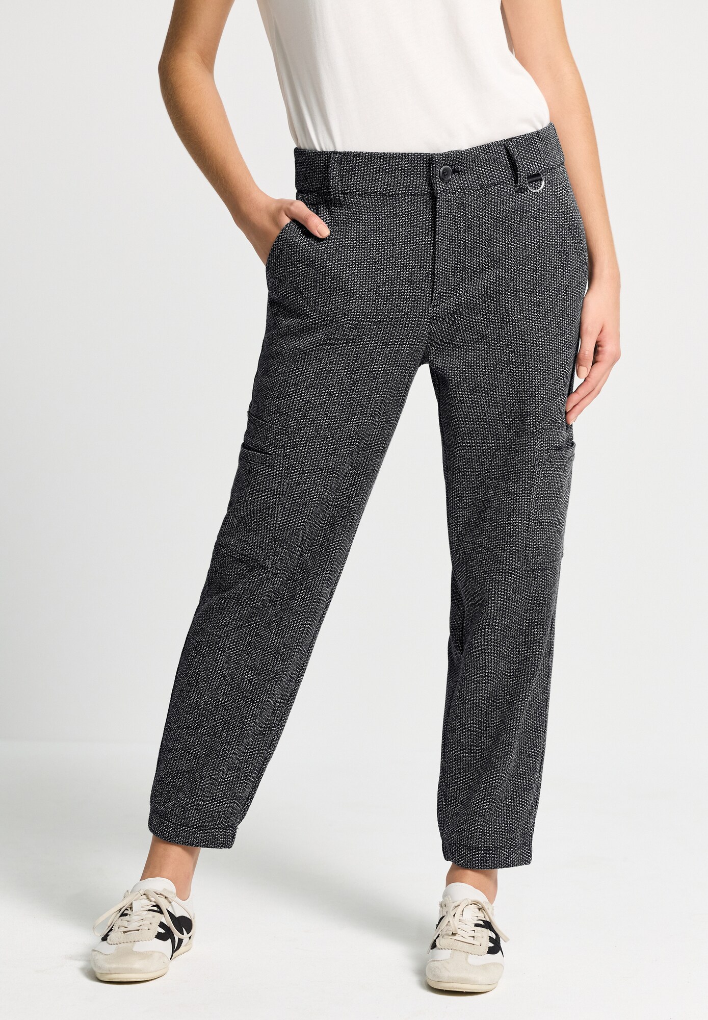 Thumbnail - Street One Studio Hose