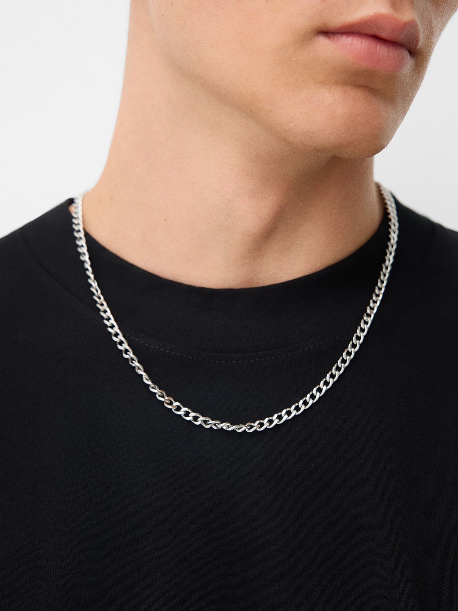 Bershka Lánc ezüst termék 2. képe
