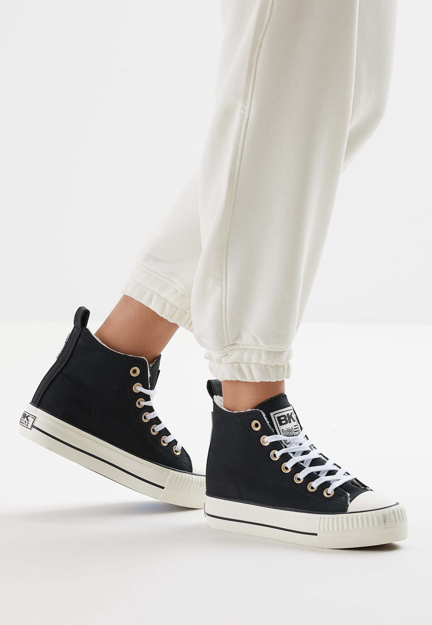 BRITISH KNIGHTS Zapatillas deportivas altas 'KAYA MID'  negro – imagen 2