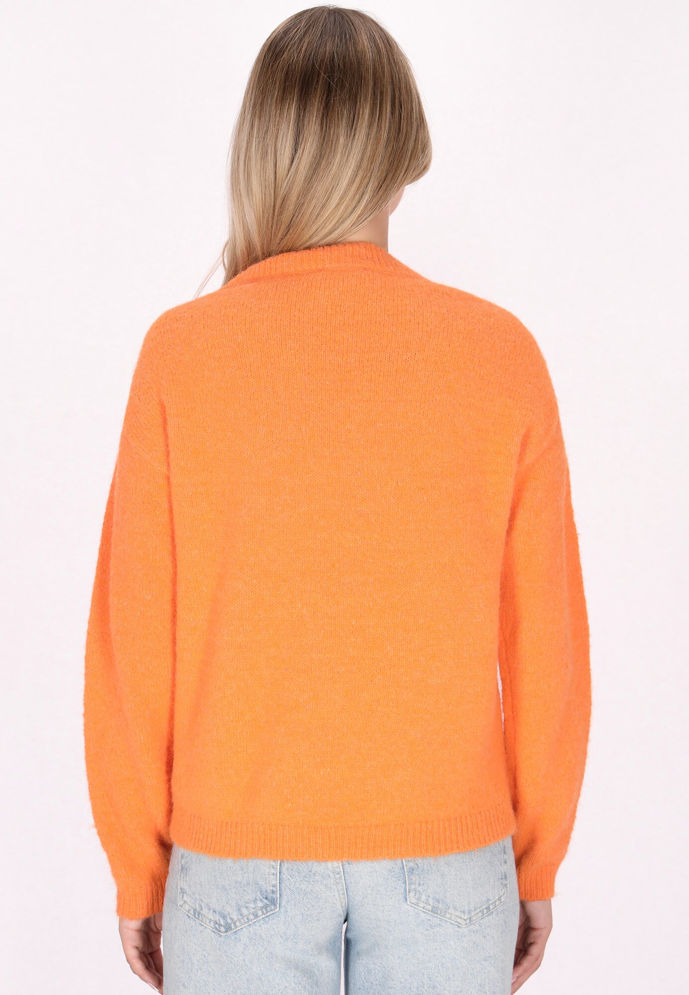 Thumbnail - MYMO Pullover