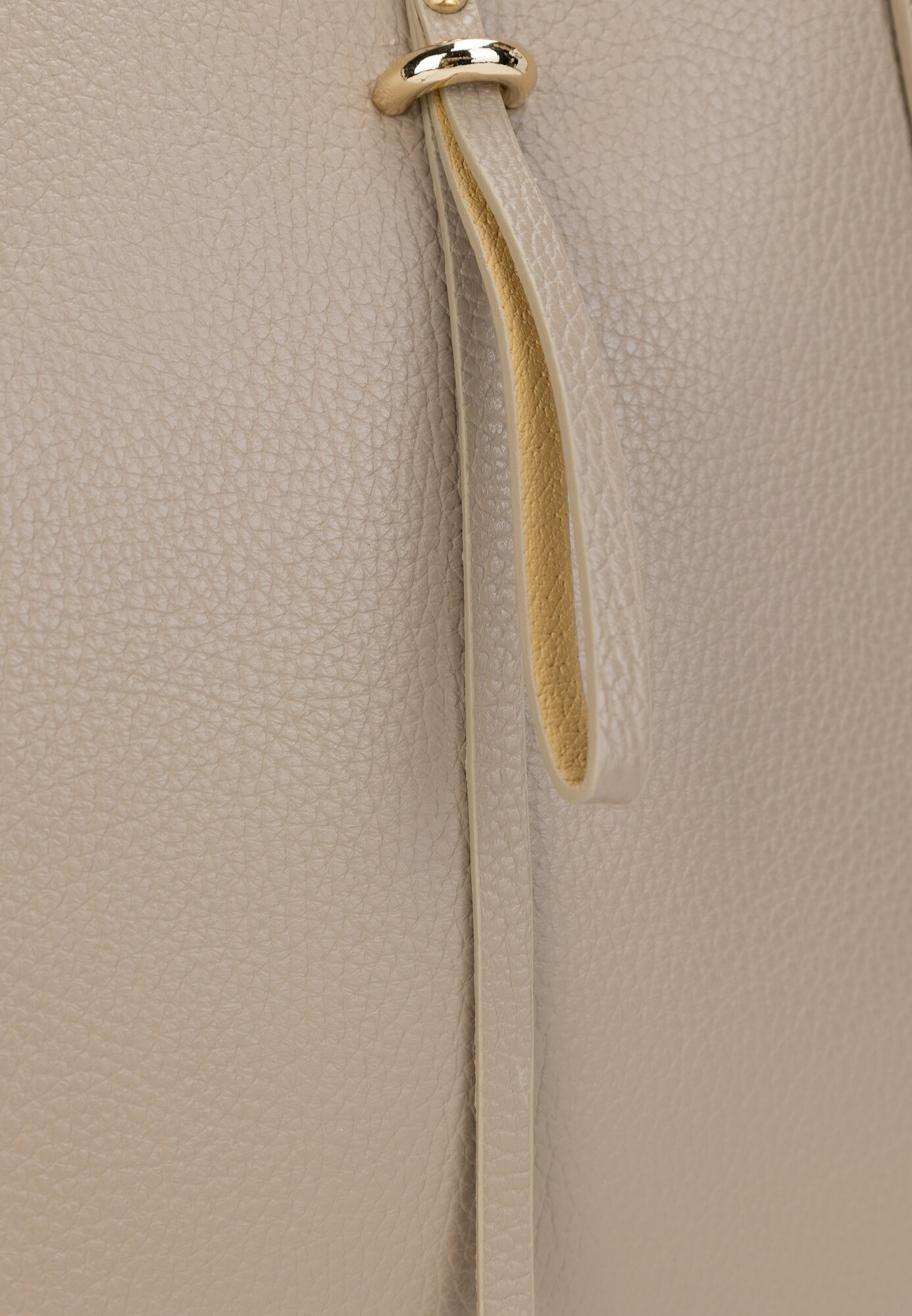 Thumbnail - faina Shopper