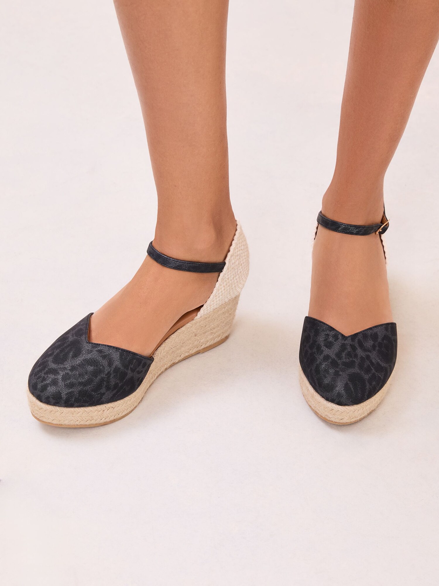 Lipsy Espadrilky  béžová / čierna (obrázok 3)
