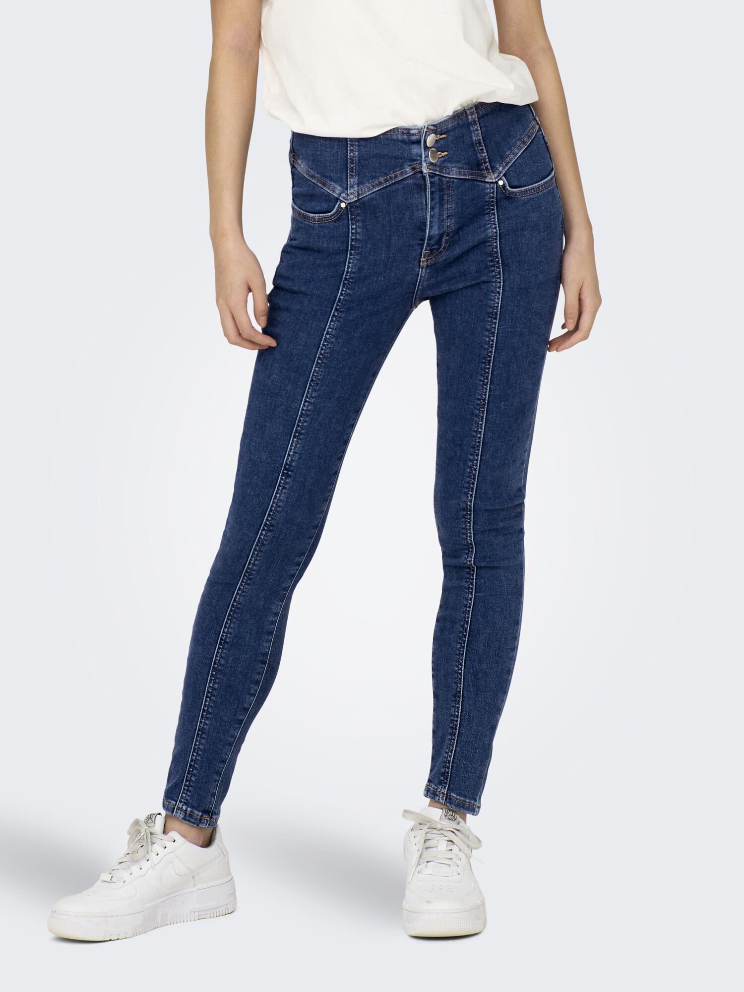 Thumbnail - Jeans