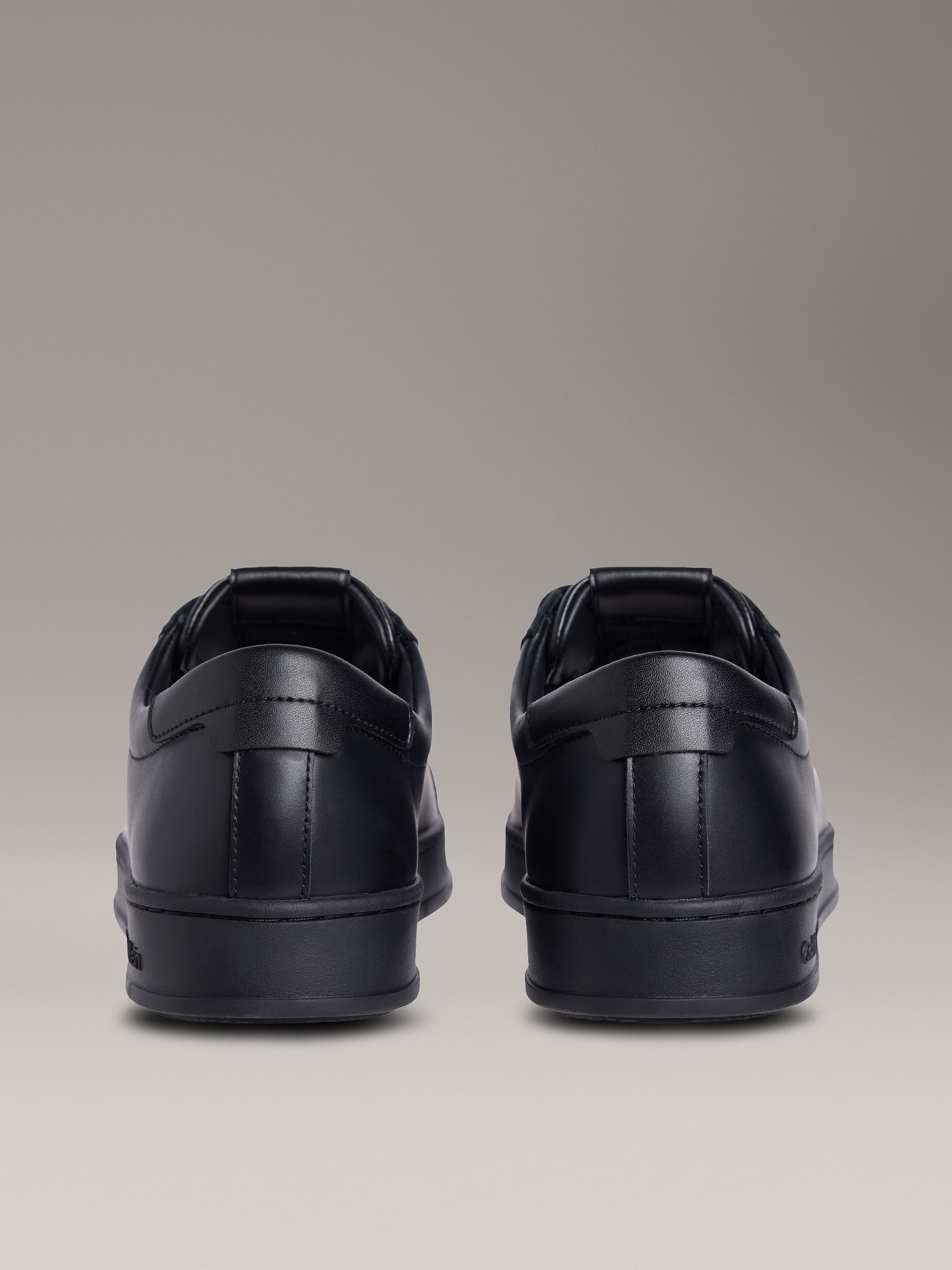 Thumbnail - Sneaker