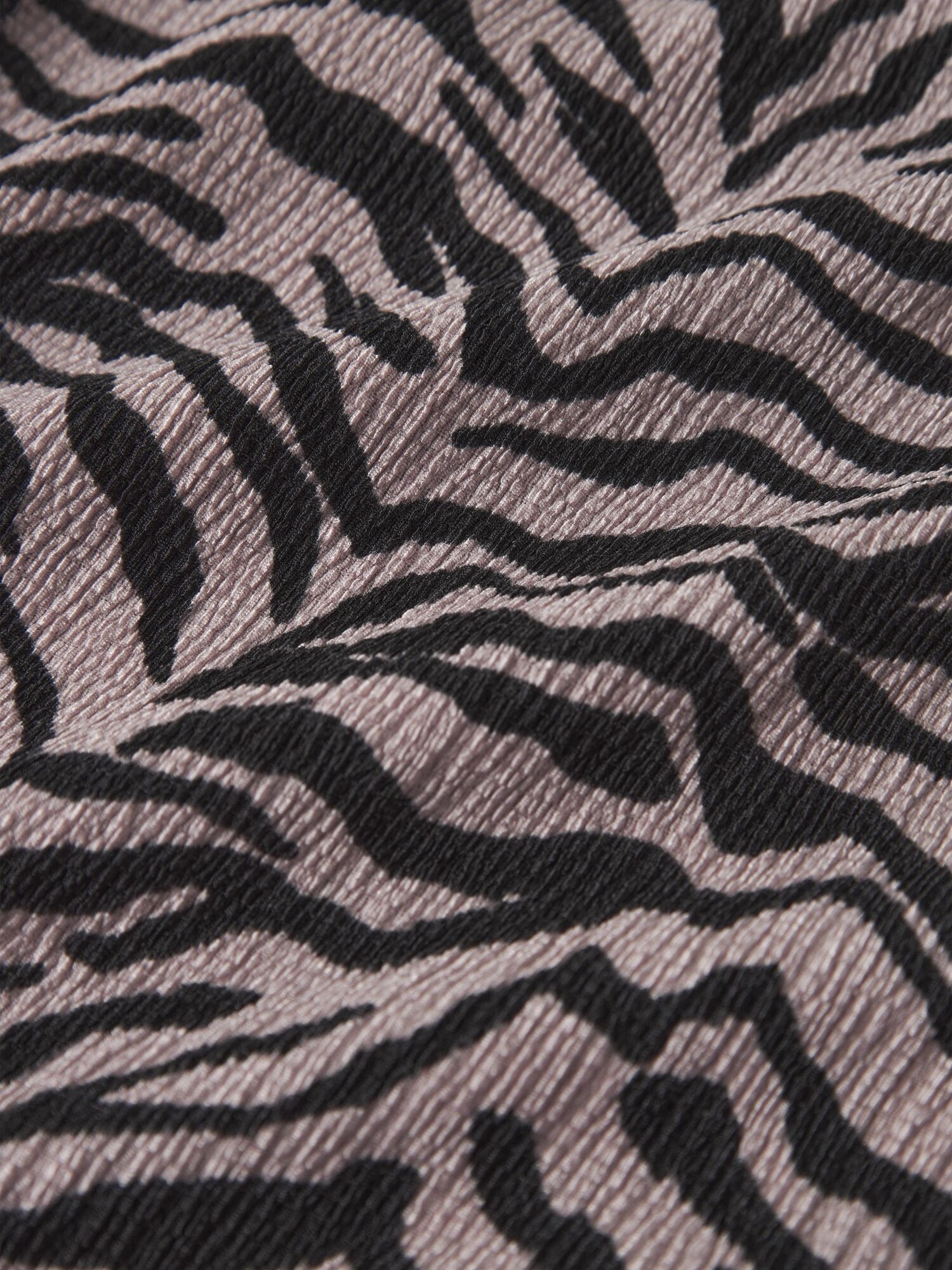 Thumbnail - Shirt