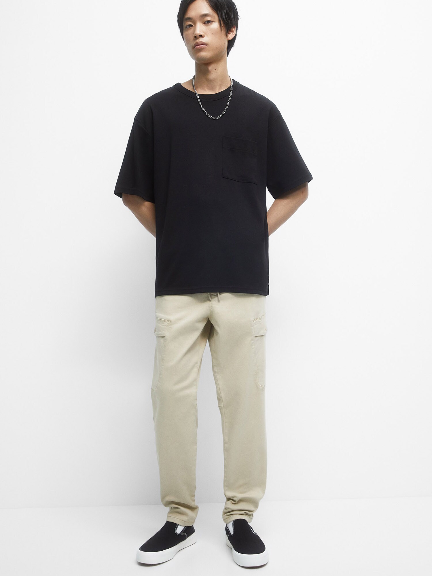 Pull&Bear Cargo nadrágok  elefántcsont termék 2. képe