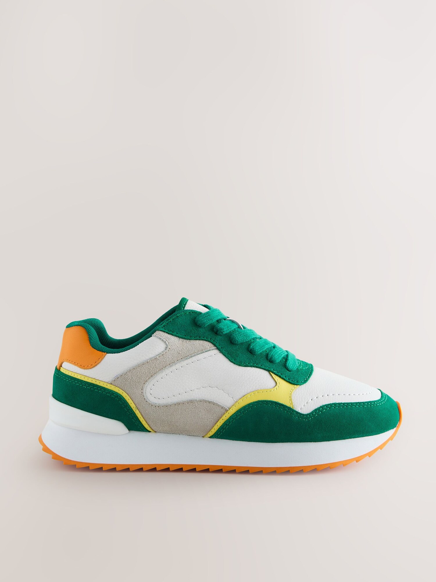 Thumbnail - Next Sneaker