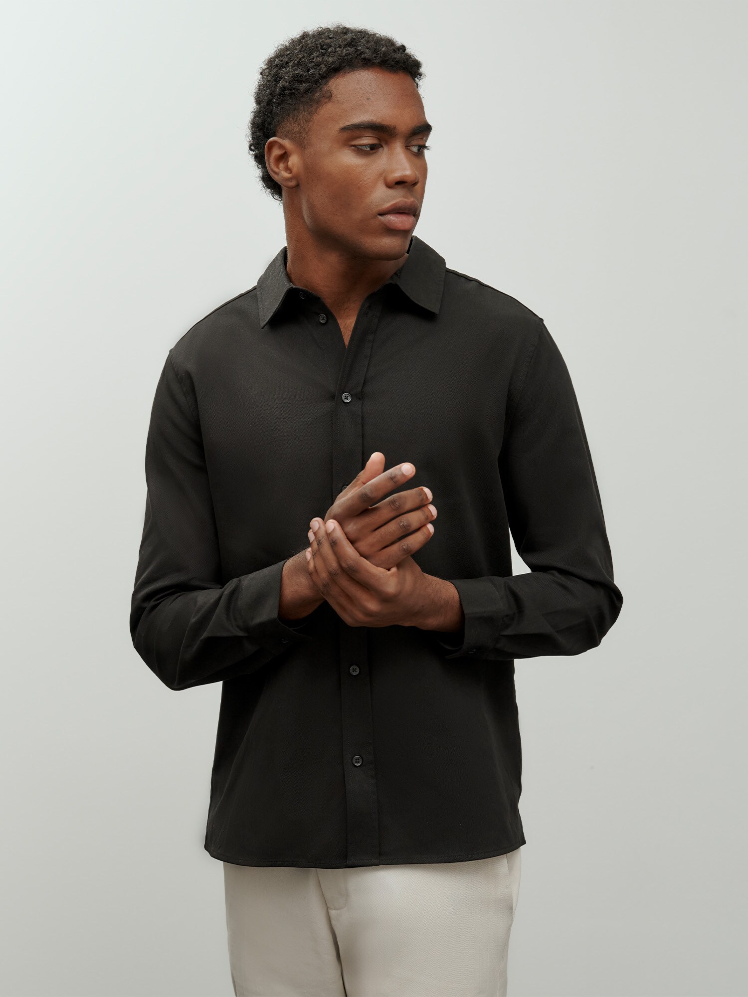 DAN FOX APPAREL Ing 'Essential'  fekete termék 2. képe