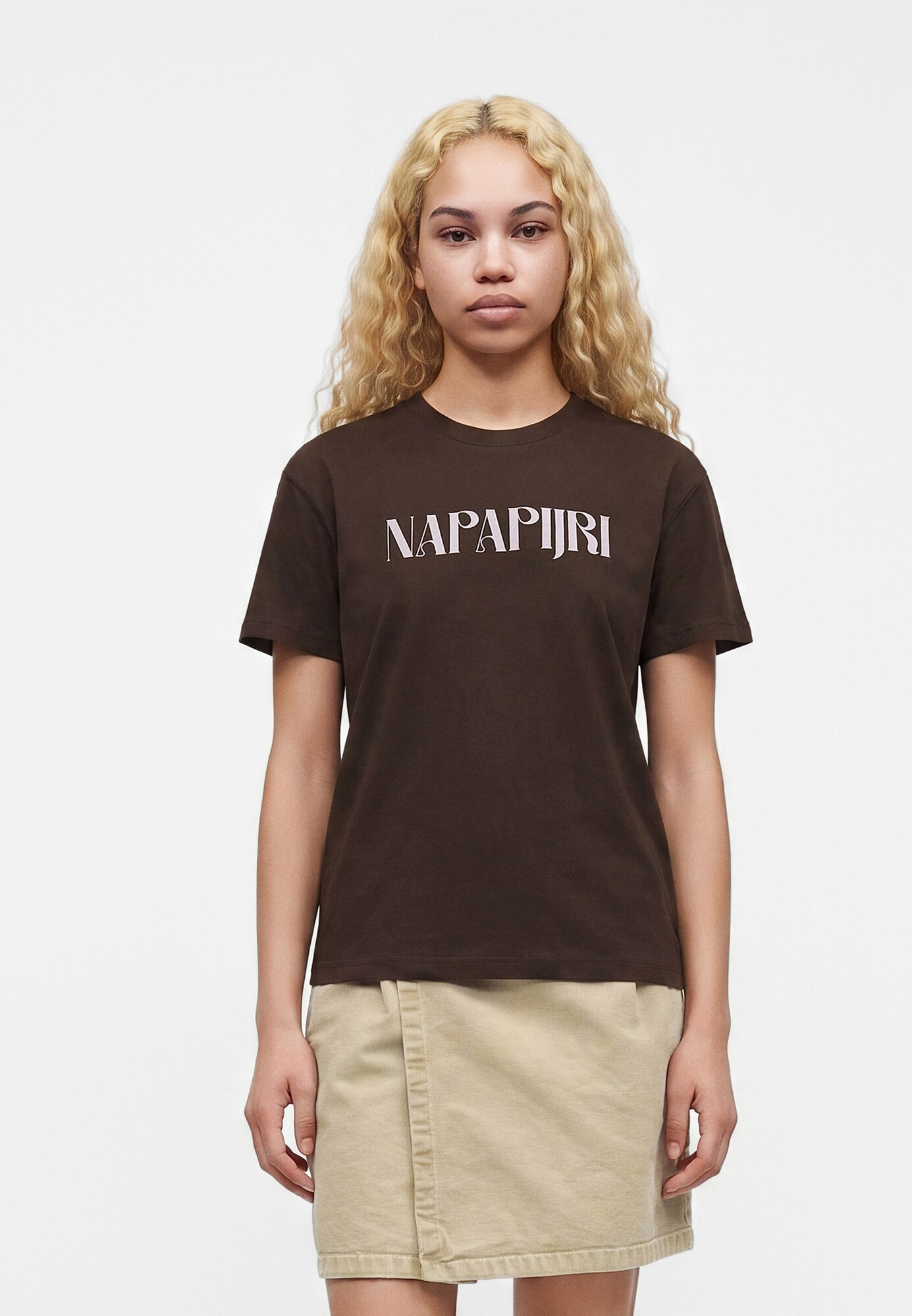 NAPAPIJRI Camiseta 'S-BLISS' marrón oscuro / blanco – imagen 2