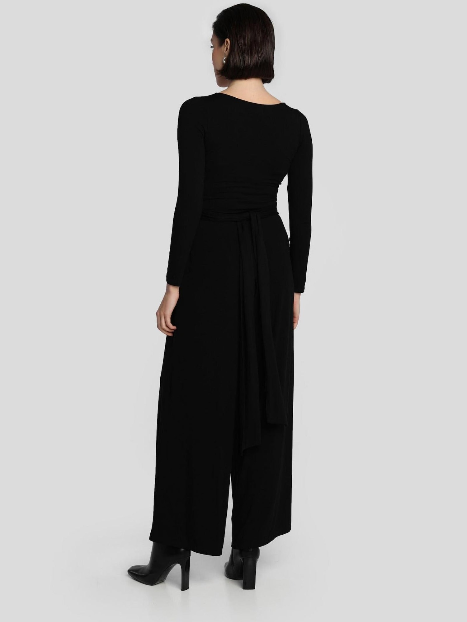 Thumbnail - Madnezz House Jumpsuit